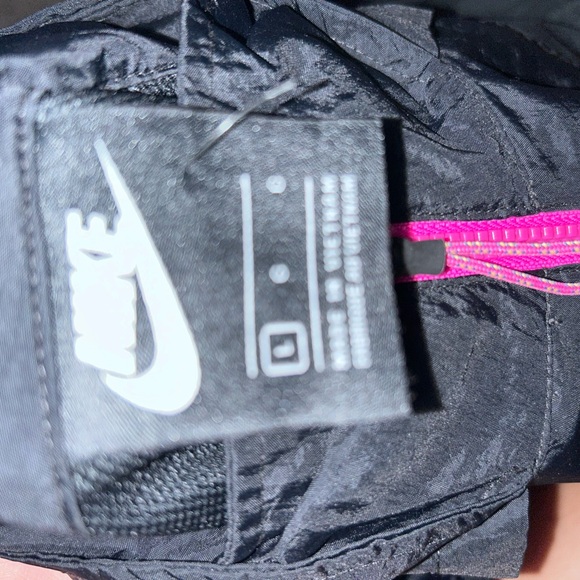 Nike windbreaker - Picture 3 of 3